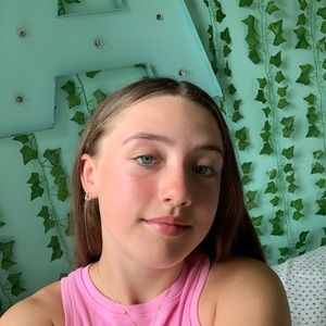 Meet your Posher, Abby